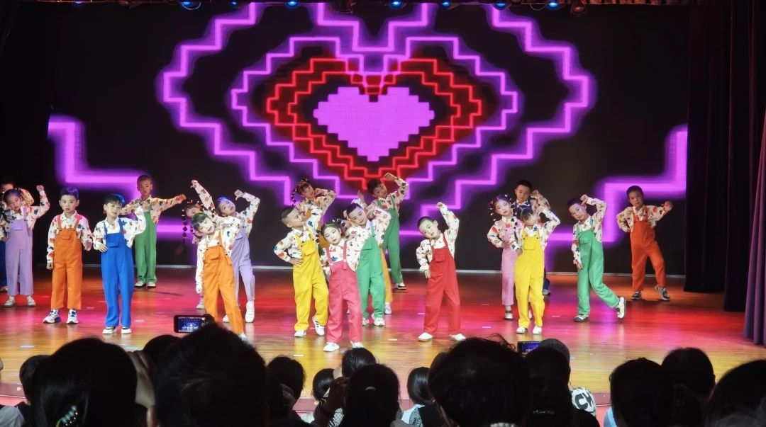 UUµçÍæ(ÖйúÇø)¹Ù·½ÍøÕ¾